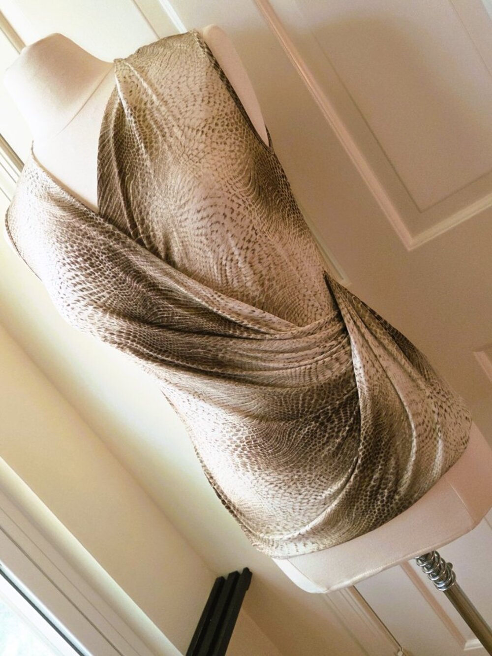 Jones New York sz S-M Soft Rayon Multi-Faux Wrap Animal Print Top Blouse Top New - Picture 7 of 12